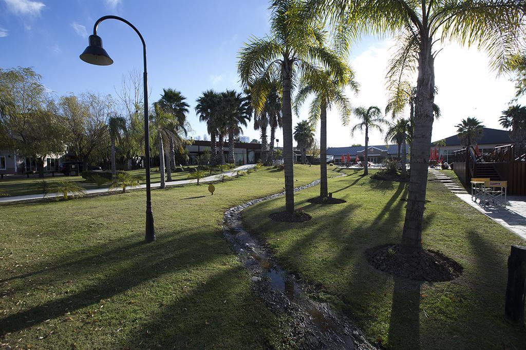 Howard Johnson Marinas & Resort San Pedro  Exterior photo