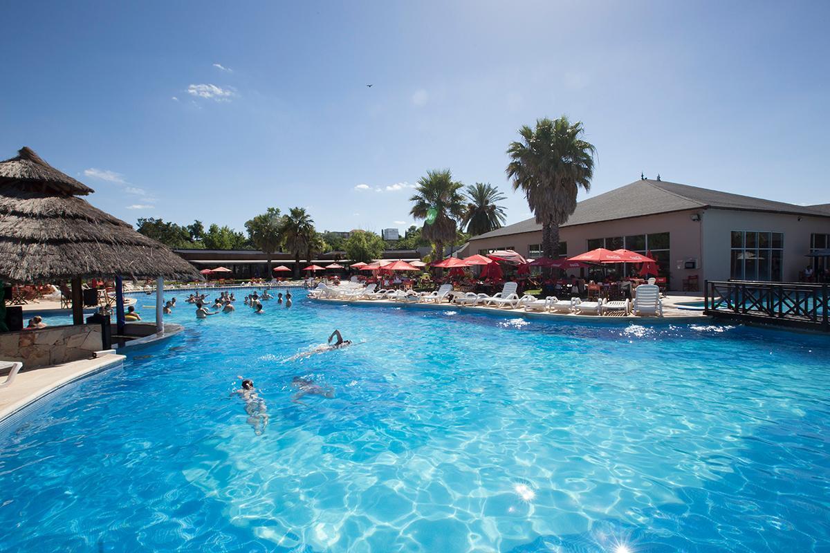 Howard Johnson Marinas & Resort San Pedro  Exterior photo